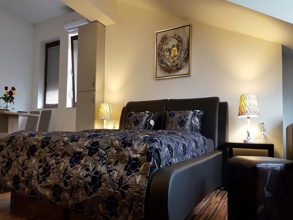 Apart Hotel Kalonis スコピエ エクステリア 写真