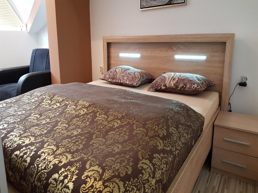 Apart Hotel Kalonis スコピエ 部屋 写真